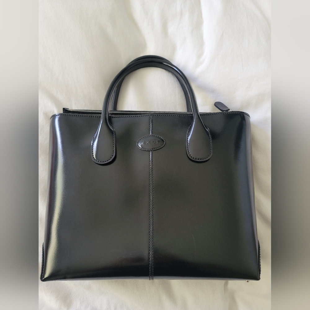 Authentic TOD Di Leather Bag Medium